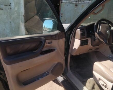 Зеленый Тойота Ленд Крузер 100, объемом двигателя 4.7 л и пробегом 300 тыс. км за 8600 $, фото 5 на Automoto.ua