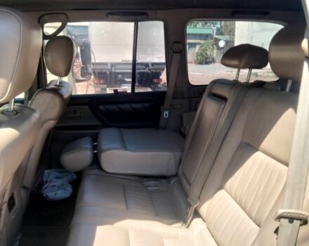 Зеленый Тойота Ленд Крузер 100, объемом двигателя 4.7 л и пробегом 300 тыс. км за 8600 $, фото 1 на Automoto.ua