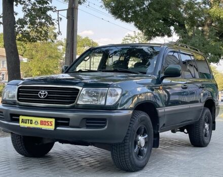 Зеленый Тойота Ленд Крузер 100, объемом двигателя 4.2 л и пробегом 366 тыс. км за 13500 $, фото 1 на Automoto.ua