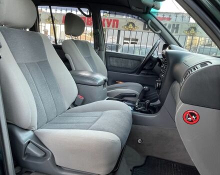 Зеленый Тойота Ленд Крузер 100, объемом двигателя 4.2 л и пробегом 366 тыс. км за 13500 $, фото 6 на Automoto.ua