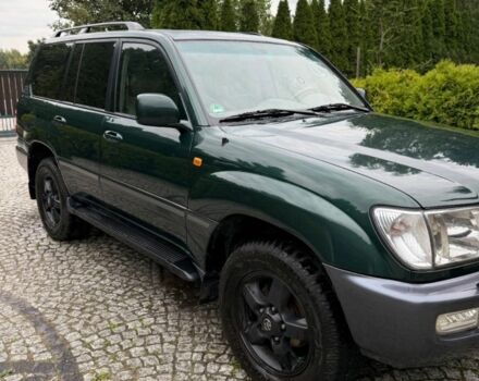 Зеленый Тойота Ленд Крузер 100, объемом двигателя 0 л и пробегом 327 тыс. км за 3300 $, фото 2 на Automoto.ua