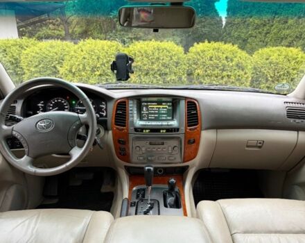 Зеленый Тойота Ленд Крузер 100, объемом двигателя 0 л и пробегом 327 тыс. км за 3300 $, фото 12 на Automoto.ua