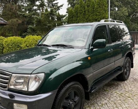 Зеленый Тойота Ленд Крузер 100, объемом двигателя 0 л и пробегом 327 тыс. км за 3300 $, фото 3 на Automoto.ua