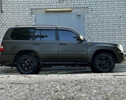 Зелений Тойота Ленд Крузер 100, об'ємом двигуна 4.2 л та пробігом 618 тис. км за 14490 $, фото 5 на Automoto.ua