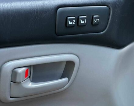 Зелений Тойота Ленд Крузер 100, об'ємом двигуна 4.2 л та пробігом 618 тис. км за 14490 $, фото 12 на Automoto.ua