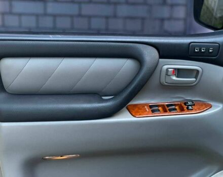 Зелений Тойота Ленд Крузер 100, об'ємом двигуна 4.2 л та пробігом 618 тис. км за 14490 $, фото 10 на Automoto.ua