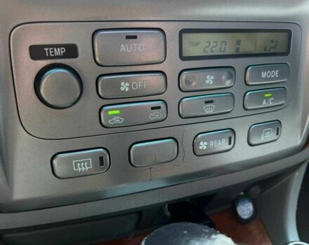 Зелений Тойота Ленд Крузер 100, об'ємом двигуна 4.2 л та пробігом 618 тис. км за 14490 $, фото 18 на Automoto.ua