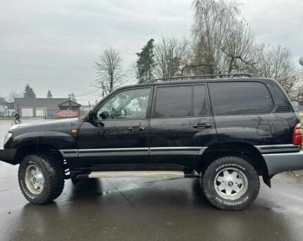 Черный Тойота Ленд Крузер 105, объемом двигателя 0 л и пробегом 350 тыс. км за 24990 $, фото 4 на Automoto.ua