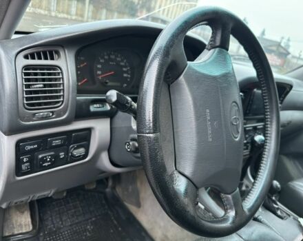 Черный Тойота Ленд Крузер 105, объемом двигателя 0 л и пробегом 350 тыс. км за 24990 $, фото 11 на Automoto.ua