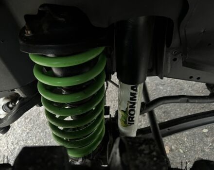 Серый Тойота Ленд Крузер 105, объемом двигателя 4.5 л и пробегом 210 тыс. км за 23000 $, фото 12 на Automoto.ua