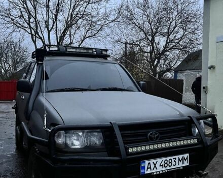 Серый Тойота Ленд Крузер 105, объемом двигателя 4.2 л и пробегом 3 тыс. км за 25000 $, фото 1 на Automoto.ua