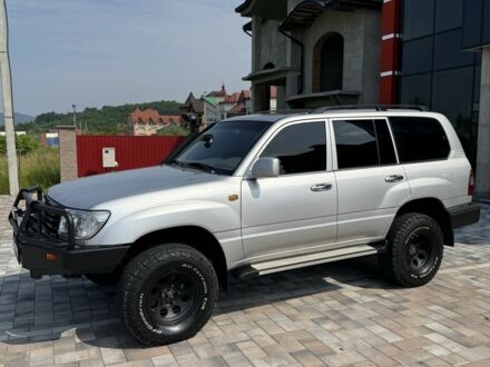 Тойота Ленд Крузер 105 2006 у Тячеве на Automoto.ua Сірий Тойота Ленд Крузер 105, об'ємом двигуна 4.2 л та пробігом 234 тис. км за 19999 $, фото 1 на Automoto.ua