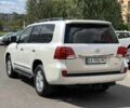 Білий Тойота Ленд Крузер 200, об'ємом двигуна 4.5 л та пробігом 397 тис. км за 652 $, фото 4 на Automoto.ua