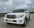 Белый Тойота Ленд Крузер 200, объемом двигателя 4.5 л и пробегом 127 тыс. км за 38095 $, фото 4 на Automoto.ua