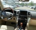 Білий Тойота Ленд Крузер 200, об'ємом двигуна 4.5 л та пробігом 397 тис. км за 652 $, фото 16 на Automoto.ua