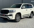 Белый Тойота Ленд Крузер 200, объемом двигателя 4.7 л и пробегом 145 тыс. км за 46590 $, фото 12 на Automoto.ua