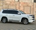 Білий Тойота Ленд Крузер 200, об'ємом двигуна 4.5 л та пробігом 285 тис. км за 39999 $, фото 11 на Automoto.ua