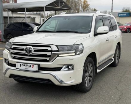 Белый Тойота Ленд Крузер 200, объемом двигателя 4.5 л и пробегом 167 тыс. км за 46500 $, фото 15 на Automoto.ua