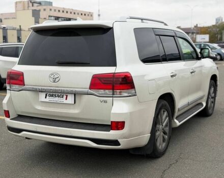 Белый Тойота Ленд Крузер 200, объемом двигателя 4.5 л и пробегом 167 тыс. км за 46500 $, фото 11 на Automoto.ua