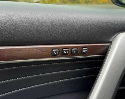 Белый Тойота Ленд Крузер 200, объемом двигателя 4.5 л и пробегом 205 тыс. км за 53500 $, фото 15 на Automoto.ua