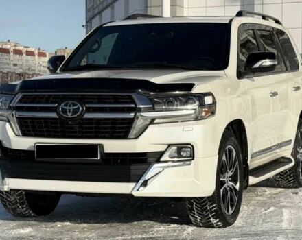 Білий Тойота Ленд Крузер 200, об'ємом двигуна 4.5 л та пробігом 100 тис. км за 10000 $, фото 1 на Automoto.ua