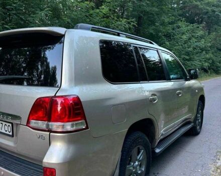 Бежевый Тойота Ленд Крузер 200, объемом двигателя 4.5 л и пробегом 519 тыс. км за 20500 $, фото 1 на Automoto.ua