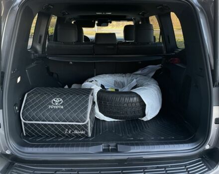 Бежевый Тойота Ленд Крузер 200, объемом двигателя 3.4 л и пробегом 22 тыс. км за 93000 $, фото 6 на Automoto.ua