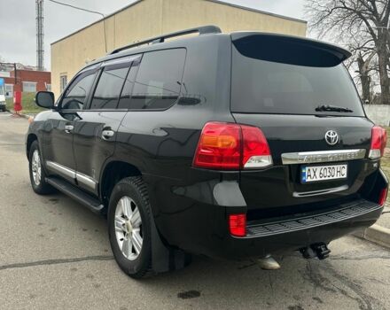Чорний Тойота Ленд Крузер 200, об'ємом двигуна 4.5 л та пробігом 350 тис. км за 36900 $, фото 3 на Automoto.ua
