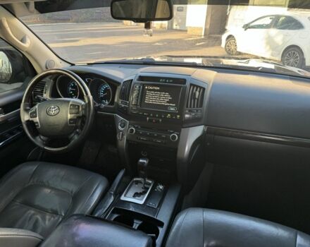 Чорний Тойота Ленд Крузер 200, об'ємом двигуна 4.7 л та пробігом 220 тис. км за 22800 $, фото 6 на Automoto.ua