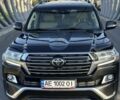 Черный Тойота Ленд Крузер 200, объемом двигателя 4.7 л и пробегом 353 тыс. км за 49500 $, фото 1 на Automoto.ua