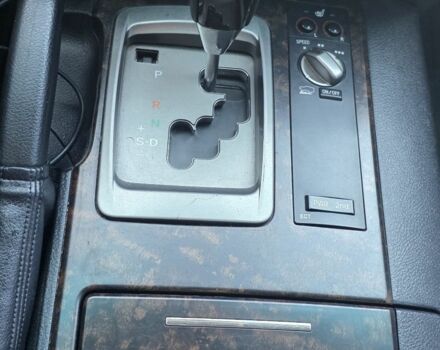 Черный Тойота Ленд Крузер 200, объемом двигателя 5.7 л и пробегом 350 тыс. км за 23900 $, фото 21 на Automoto.ua