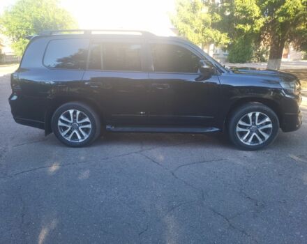 Черный Тойота Ленд Крузер 200, объемом двигателя 4.5 л и пробегом 244 тыс. км за 32000 $, фото 2 на Automoto.ua