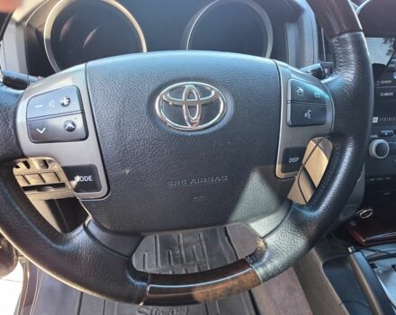 Черный Тойота Ленд Крузер 200, объемом двигателя 5.7 л и пробегом 350 тыс. км за 23900 $, фото 22 на Automoto.ua