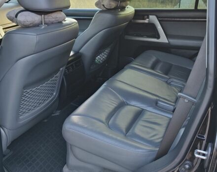 Черный Тойота Ленд Крузер 200, объемом двигателя 4.5 л и пробегом 300 тыс. км за 24000 $, фото 5 на Automoto.ua