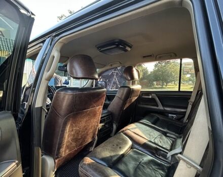 Черный Тойота Ленд Крузер 200, объемом двигателя 4.5 л и пробегом 280 тыс. км за 19000 $, фото 6 на Automoto.ua