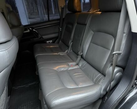 Черный Тойота Ленд Крузер 200, объемом двигателя 4.7 л и пробегом 315 тыс. км за 28500 $, фото 22 на Automoto.ua