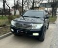 Черный Тойота Ленд Крузер 200, объемом двигателя 0 л и пробегом 335 тыс. км за 17900 $, фото 1 на Automoto.ua