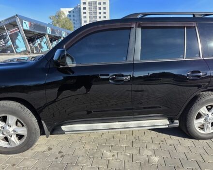 Черный Тойота Ленд Крузер 200, объемом двигателя 5.7 л и пробегом 350 тыс. км за 23900 $, фото 3 на Automoto.ua