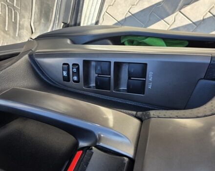 Черный Тойота Ленд Крузер 200, объемом двигателя 5.7 л и пробегом 350 тыс. км за 23900 $, фото 17 на Automoto.ua