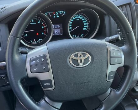 Чорний Тойота Ленд Крузер 200, об'ємом двигуна 4.5 л та пробігом 425 тис. км за 21500 $, фото 10 на Automoto.ua