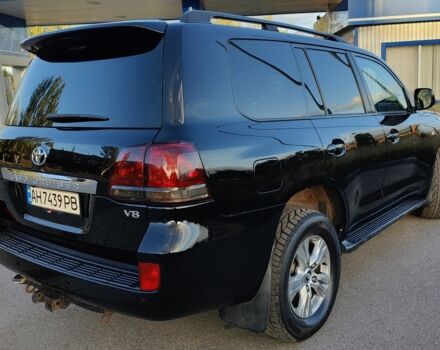 Черный Тойота Ленд Крузер 200, объемом двигателя 4.5 л и пробегом 300 тыс. км за 24000 $, фото 3 на Automoto.ua