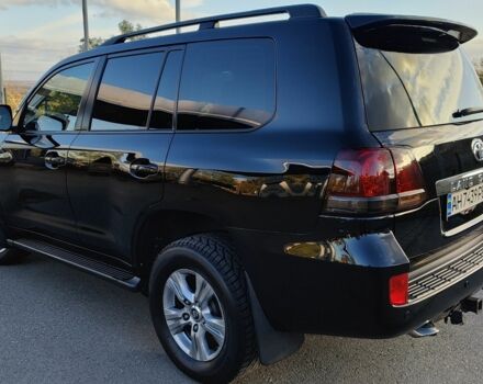 Черный Тойота Ленд Крузер 200, объемом двигателя 4.5 л и пробегом 300 тыс. км за 24000 $, фото 2 на Automoto.ua