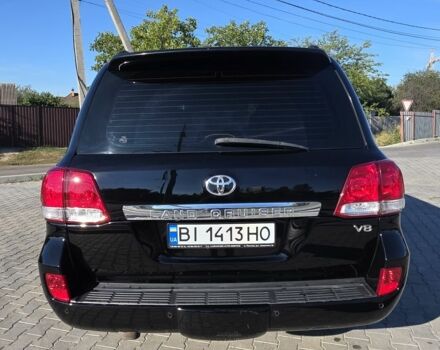 Черный Тойота Ленд Крузер 200, объемом двигателя 5.7 л и пробегом 350 тыс. км за 23900 $, фото 7 на Automoto.ua