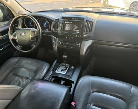 Чорний Тойота Ленд Крузер 200, об'ємом двигуна 4.7 л та пробігом 220 тис. км за 22800 $, фото 7 на Automoto.ua