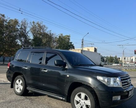 Черный Тойота Ленд Крузер 200, объемом двигателя 4.5 л и пробегом 280 тыс. км за 19000 $, фото 2 на Automoto.ua