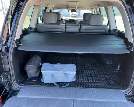 Чорний Тойота Ленд Крузер 200, об'ємом двигуна 4.5 л та пробігом 425 тис. км за 21500 $, фото 20 на Automoto.ua