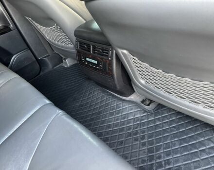 Черный Тойота Ленд Крузер 200, объемом двигателя 4.7 л и пробегом 220 тыс. км за 22800 $, фото 9 на Automoto.ua