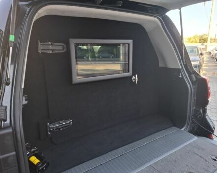 Черный Тойота Ленд Крузер 200, объемом двигателя 4.7 л и пробегом 136 тыс. км за 57000 $, фото 4 на Automoto.ua