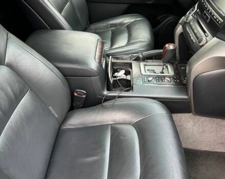 Черный Тойота Ленд Крузер 200, объемом двигателя 4.7 л и пробегом 290 тыс. км за 26250 $, фото 6 на Automoto.ua