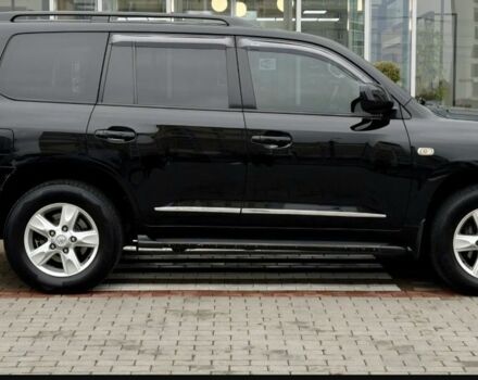 Черный Тойота Ленд Крузер 200, объемом двигателя 4.5 л и пробегом 320 тыс. км за 23500 $, фото 16 на Automoto.ua